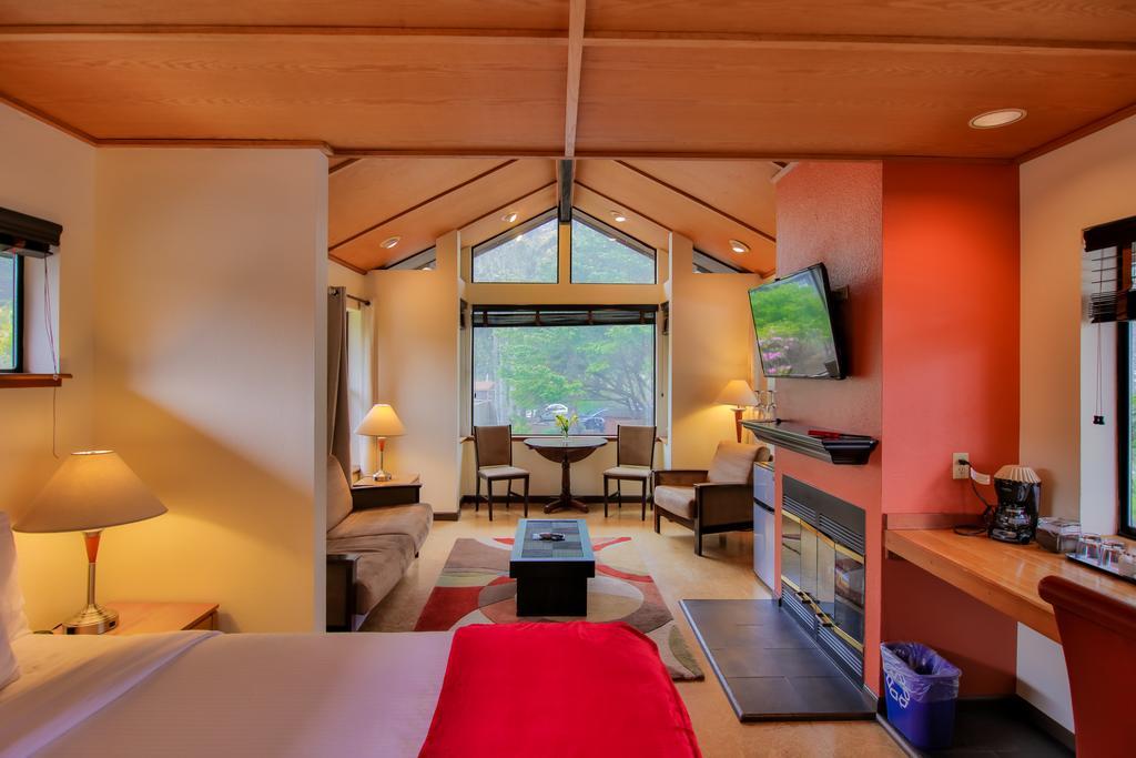 Mendocino Inn & Spa Little River エクステリア 写真