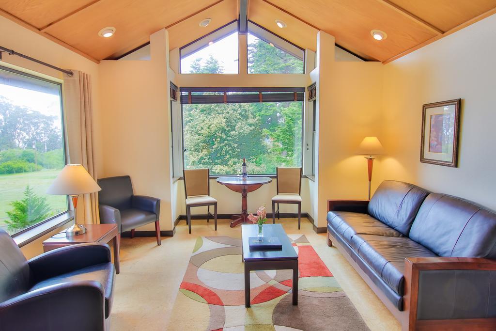 Mendocino Inn & Spa Little River エクステリア 写真